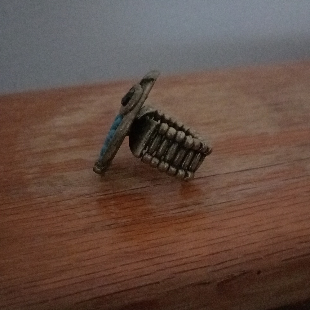 Ring - Picture 2 of 6
